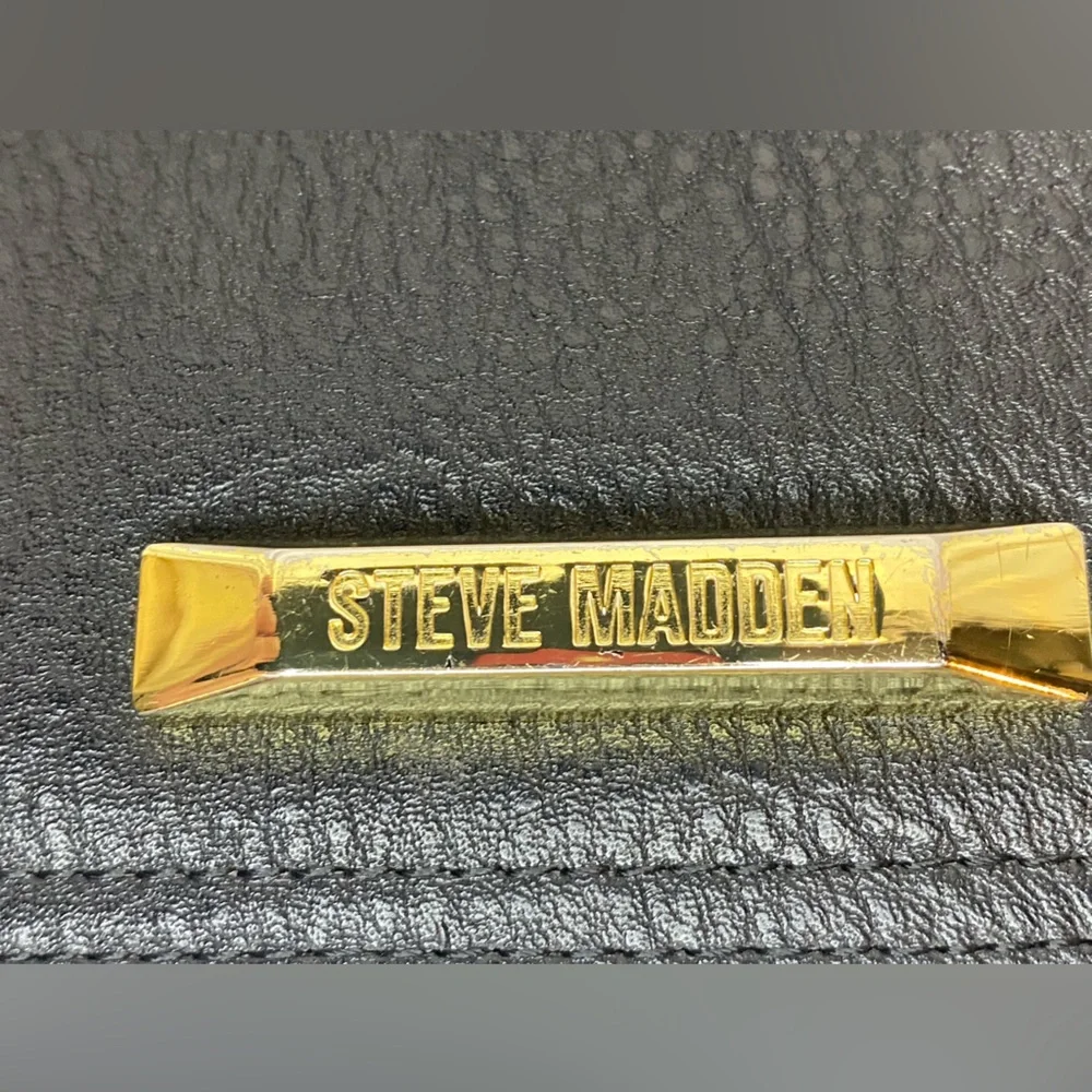 Steve Madden Black Clutch